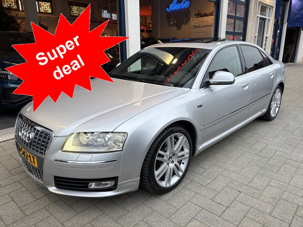 Audi A8 - 5.2 S8 quattro FULL OPTIONS/TOPSTAAT - AutoWereld.nl