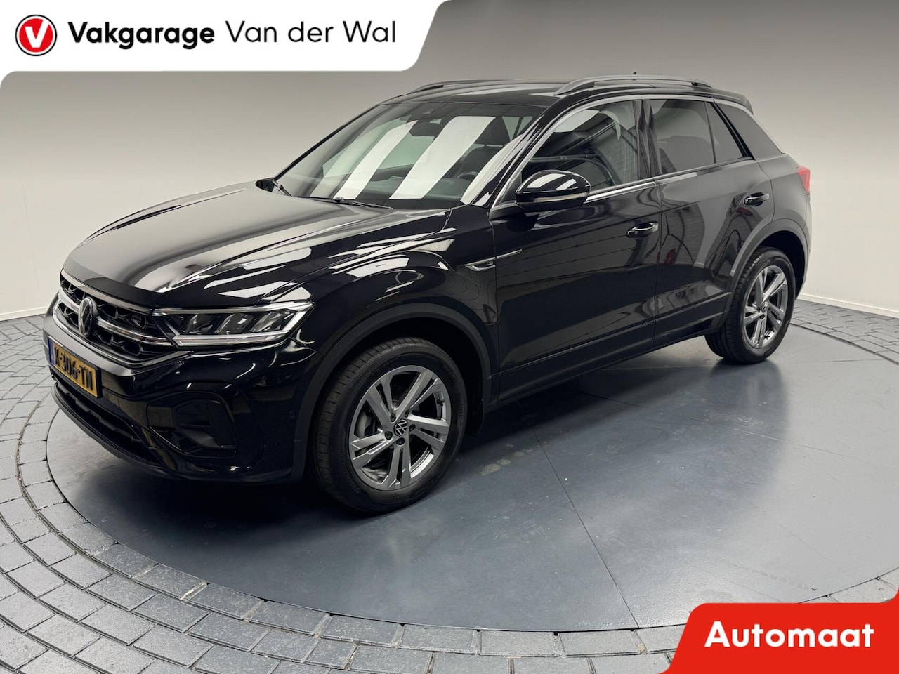 Volkswagen T-Roc - 1.5 TSI DSG R-Line Afn.Trekhaak-Navigatie-Adapt.Cr.contr-Clima-Carplay-Camera-Virtual-Park - AutoWereld.nl
