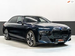 BMW i7 - XDrive60 M-SPORT 106 kWh FULL-OPTION Pano Skylounge, Massage, Bowers&Wilkins, 360.camera