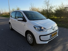 Volkswagen Up! - 1.0 move up! BlueMotion 5-Deurs Navi/Bluetooth/Airco