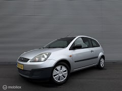 Ford Fiesta - 1.3-8V Cool & Sound | Airco | Trekhaak | NL auto