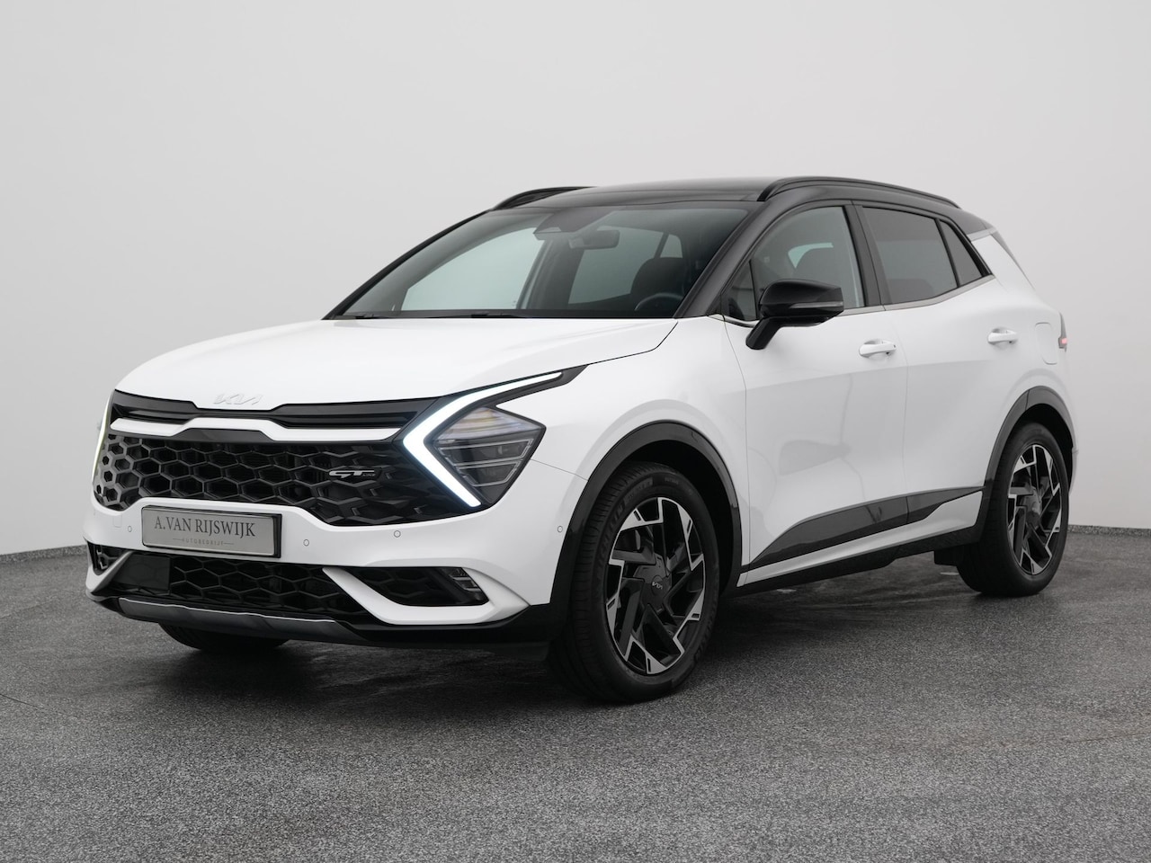 Kia Sportage - 1.6 T-GDi Plug-in Hybrid AWD GT-Line | PANO | 360° | ADAPTIVE | STOELVENT. | STOEL- EN STU - AutoWereld.nl
