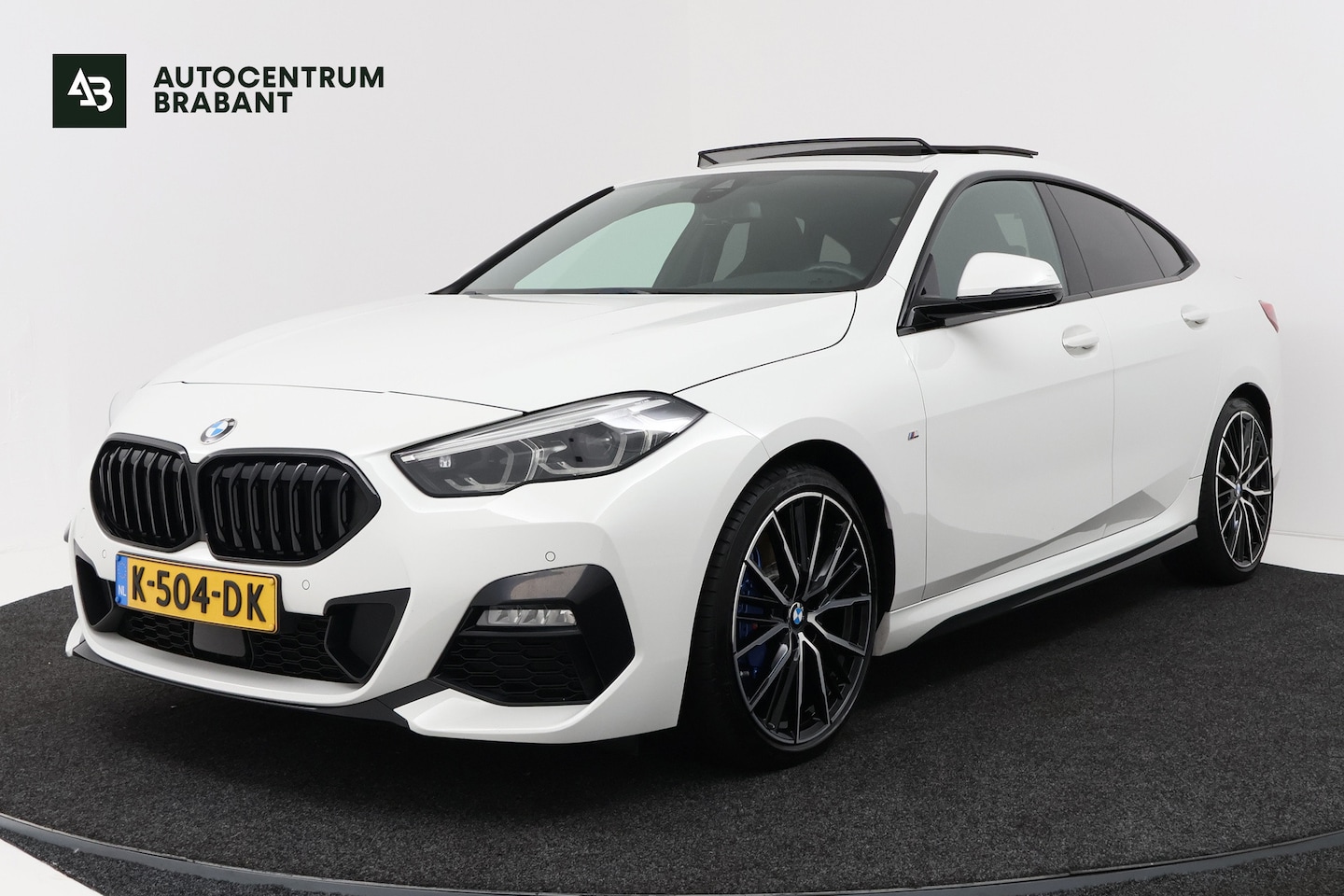 BMW 2-serie Gran Coupé - 218i Executive Edition (PANORAMADAK, STOELVERWARMING, STUURVERWARMING, NAVIGATIE, DEALER O - AutoWereld.nl