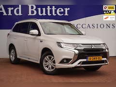 Mitsubishi Outlander - 2.4 PHEV Pure 4WD + Camera+Apple-CarPlay-Android+2 oplaad Snoeren = ZEER NETJES