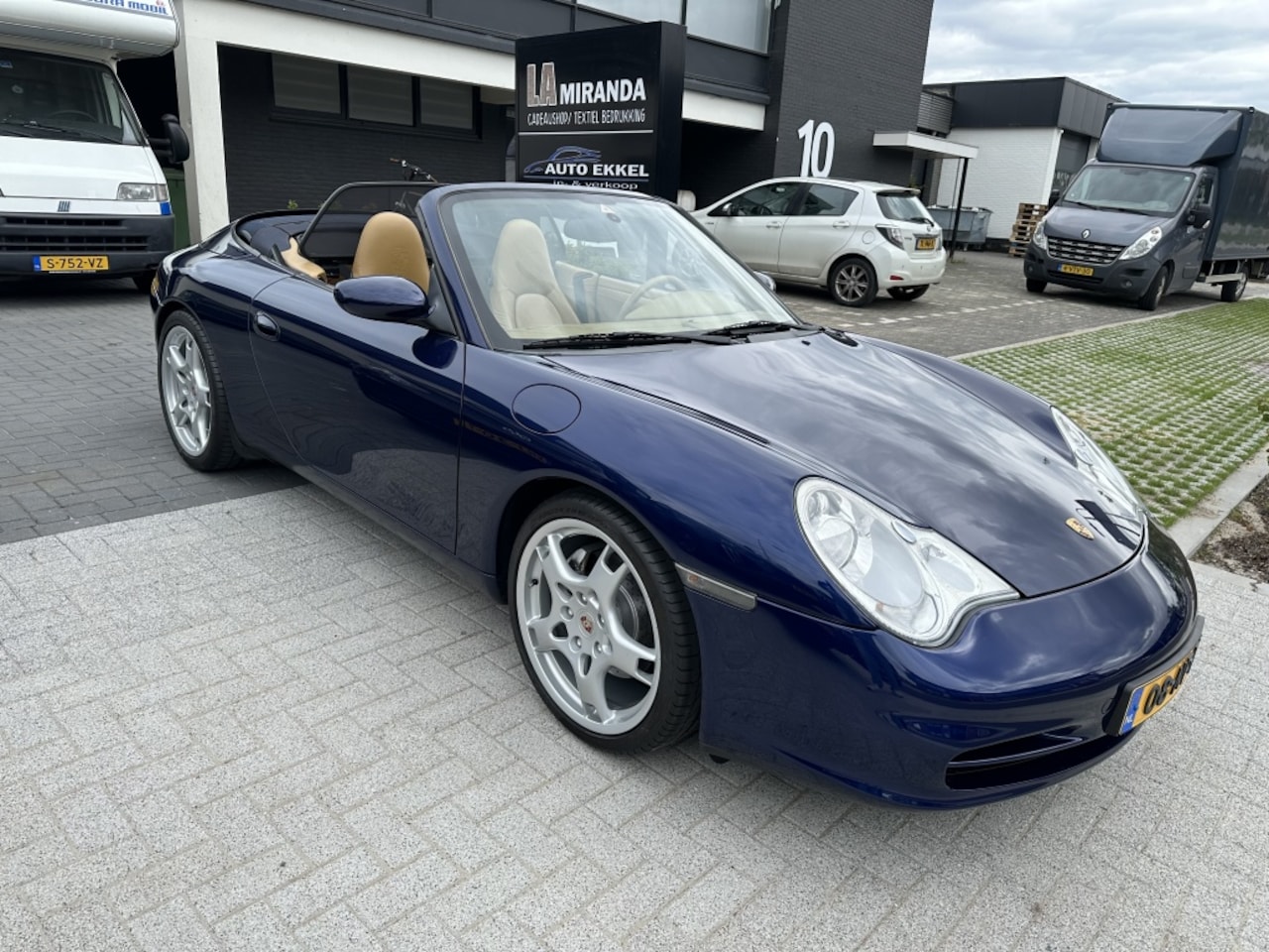 Porsche 911 Cabrio - 3.6 Carrera 4 3.6 Carrera 4 - AutoWereld.nl