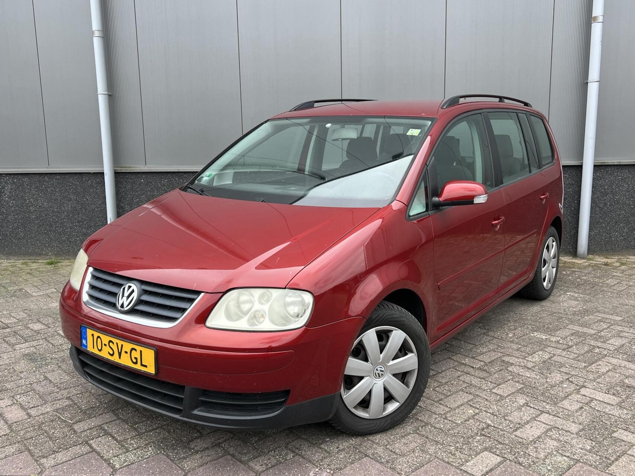 Volkswagen Touran - 1.6-16V FSI Parksensor Trekhaak Cruise NAP - AutoWereld.nl