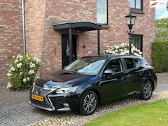 Lexus CT 200h - Business Launch Edition Camera Dealer onderhouden