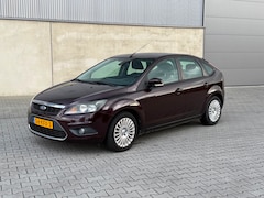 Ford Focus - 1.6 TDCi Titanium NAVIGATIE+CLIMATE AIRCO+PDC+CRUISE+TREKHAAK