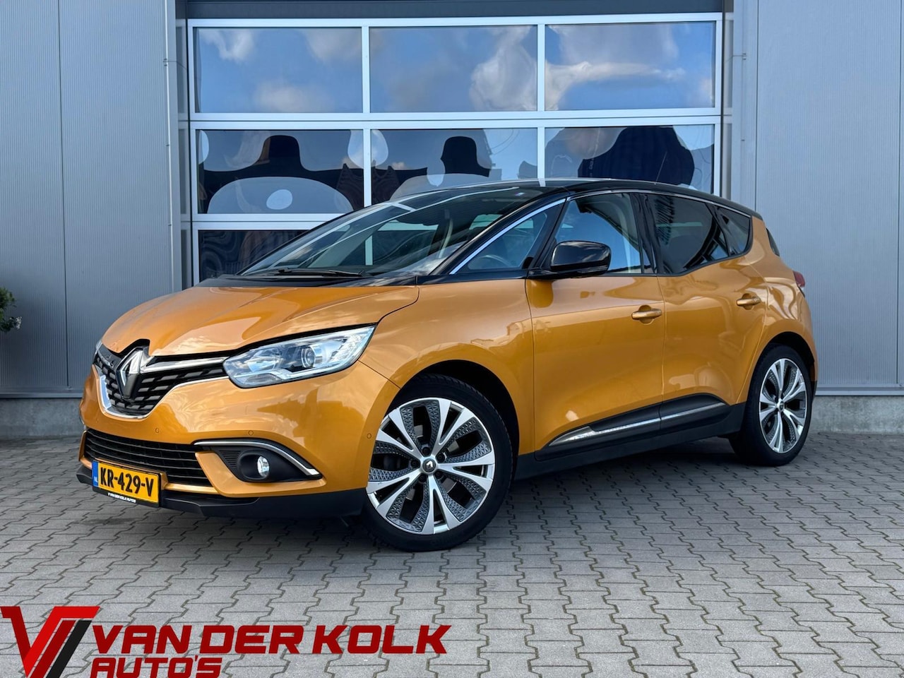 Renault Scénic - 1.2 TCe Bose | LED | Camera | Navigatie | Cruise | Climate | Trekhaak - AutoWereld.nl