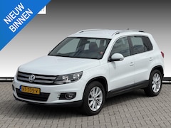 Volkswagen Tiguan - 1.4 TSI Sport&Style NL-AUTO | TREKHAAK 1800KG | PDC | NAVI