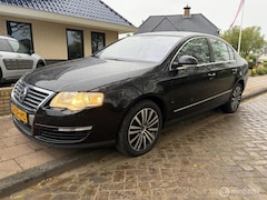 Volkswagen Passat - 3.2 V6 Highline 4-Motion, Automaat