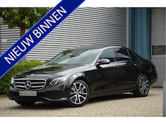 Mercedes-Benz E-klasse - 200 AVANTGARDE | AUTOMAAT | SCHUIFDAK | NIGHT PAKKET | SFEERVERL | CARPLAY | LED | CAMERA
