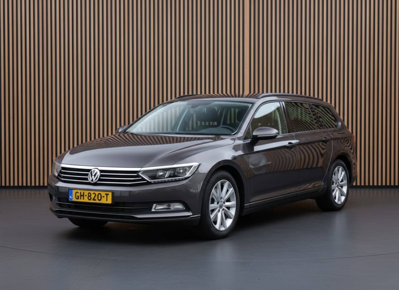 Volkswagen Passat Variant - 1.4 TSI Trendline Executive ✨Cruise control | ✅ Trekhaak - AutoWereld.nl