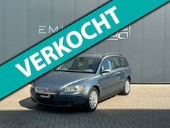 Volvo V50 - 2.4 Momentum / Automaat / Leer / PARKSEN