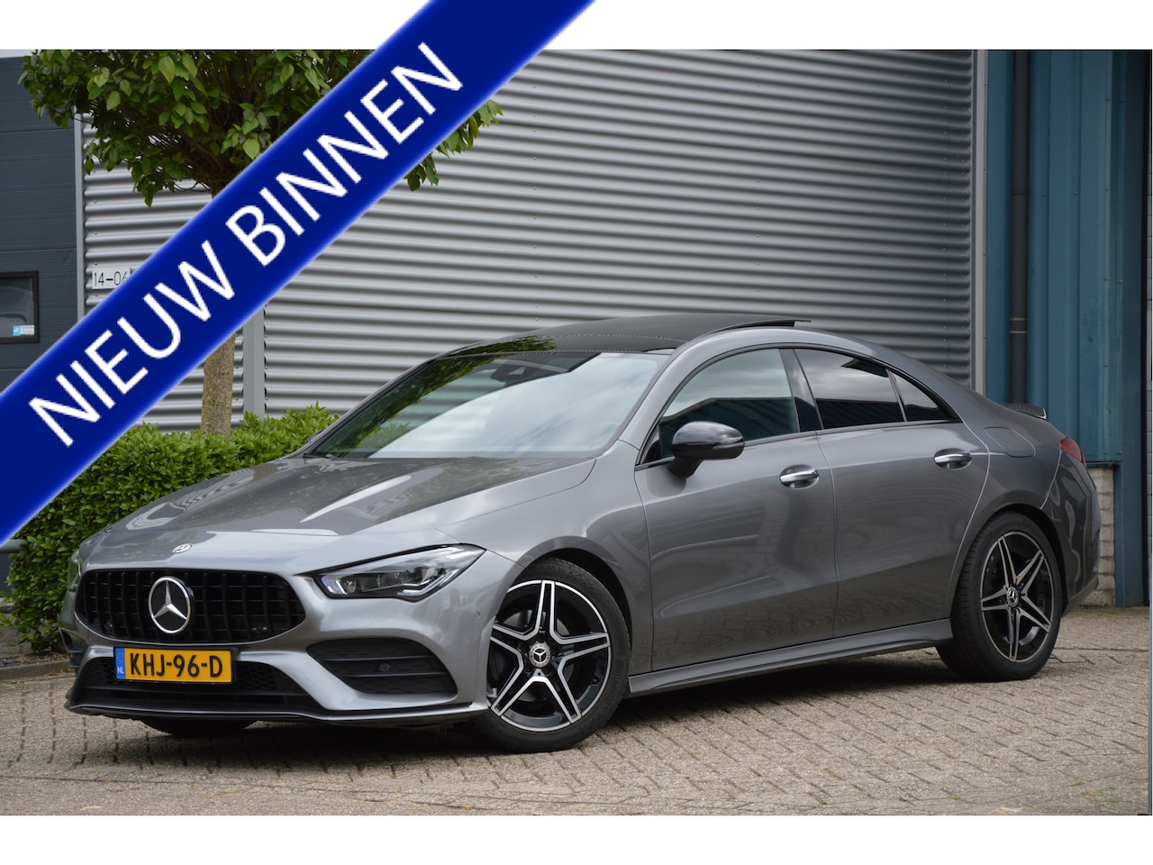 Mercedes-Benz CLA-Klasse - 180 AMG-LINE | PANORAMADAK | SFEERVERLICHTING | KEYLESS-GO | CAMERA | KEYLESS-GO | NIGHT-P - AutoWereld.nl