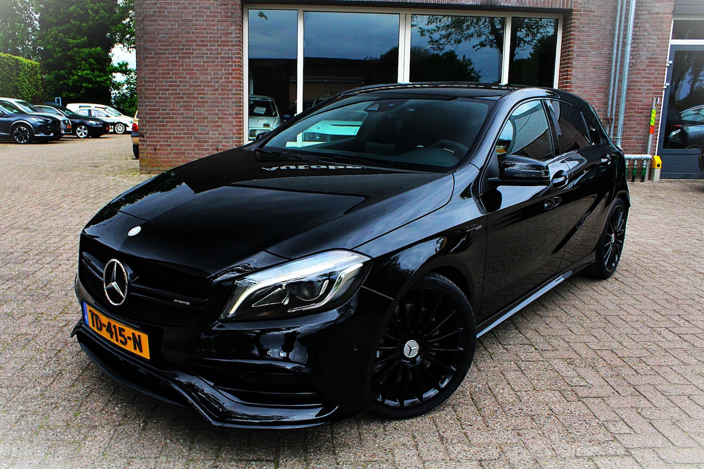 Mercedes-Benz A-klasse - MB AMG 45 4MATIC Carplay, CC, LED, Sportstoelen, NAVI, Parksens V en A, Grootlichtassisten - AutoWereld.nl