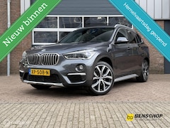 BMW X1 - sDrive18i High Executive Panodak Navi Camera LED Leer Stoel & Stuurverwarming
