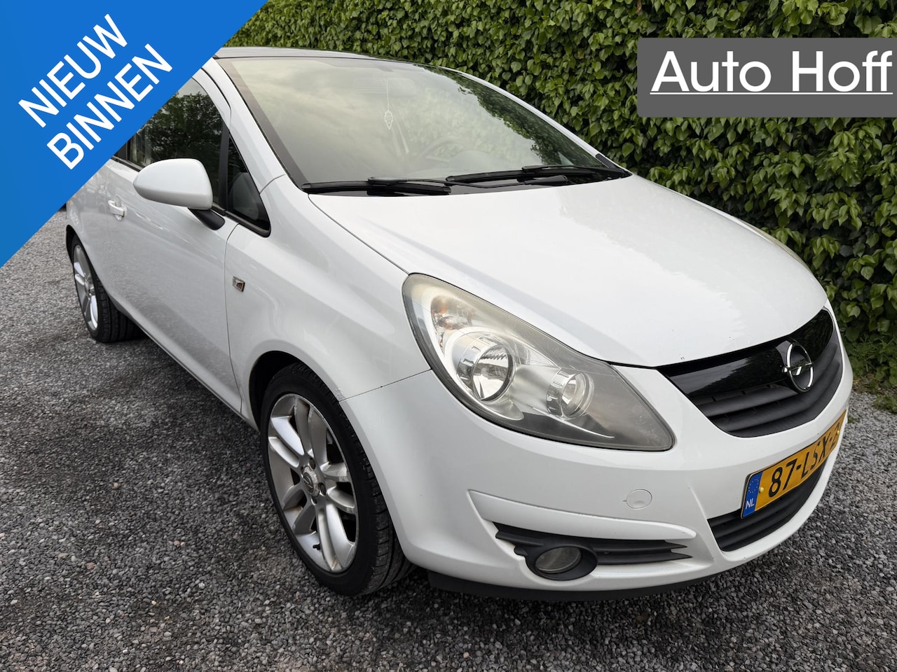 Opel Corsa - 1.4-16V Color Edition | Airco | LMV | Sportstoelen | Elekt. Ramen | Privacy Glass | APK to - AutoWereld.nl