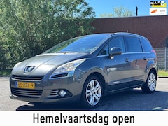 Peugeot 5008 - 1.6 THP Blue Lease Executive 7p. Navigatie*Pano*Trekhaak*Cruise*NAP*Clima*LM velgen