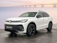 Volkswagen Tiguan - R-Line Edition Plug in Hybride 204 pk Black Style Pakket