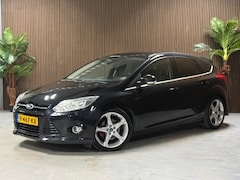 Ford Focus - 1.6 EcoB. Titanium