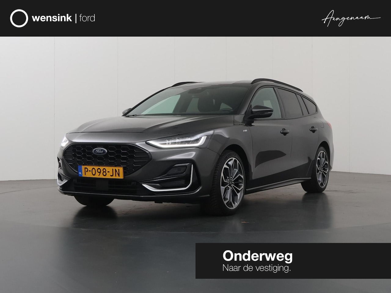 Ford Focus Wagon - 1.0 EcoBoost ST Line Vignale | Winterpakket | Full Led Koplampen | Parkeercamera | Navigat - AutoWereld.nl