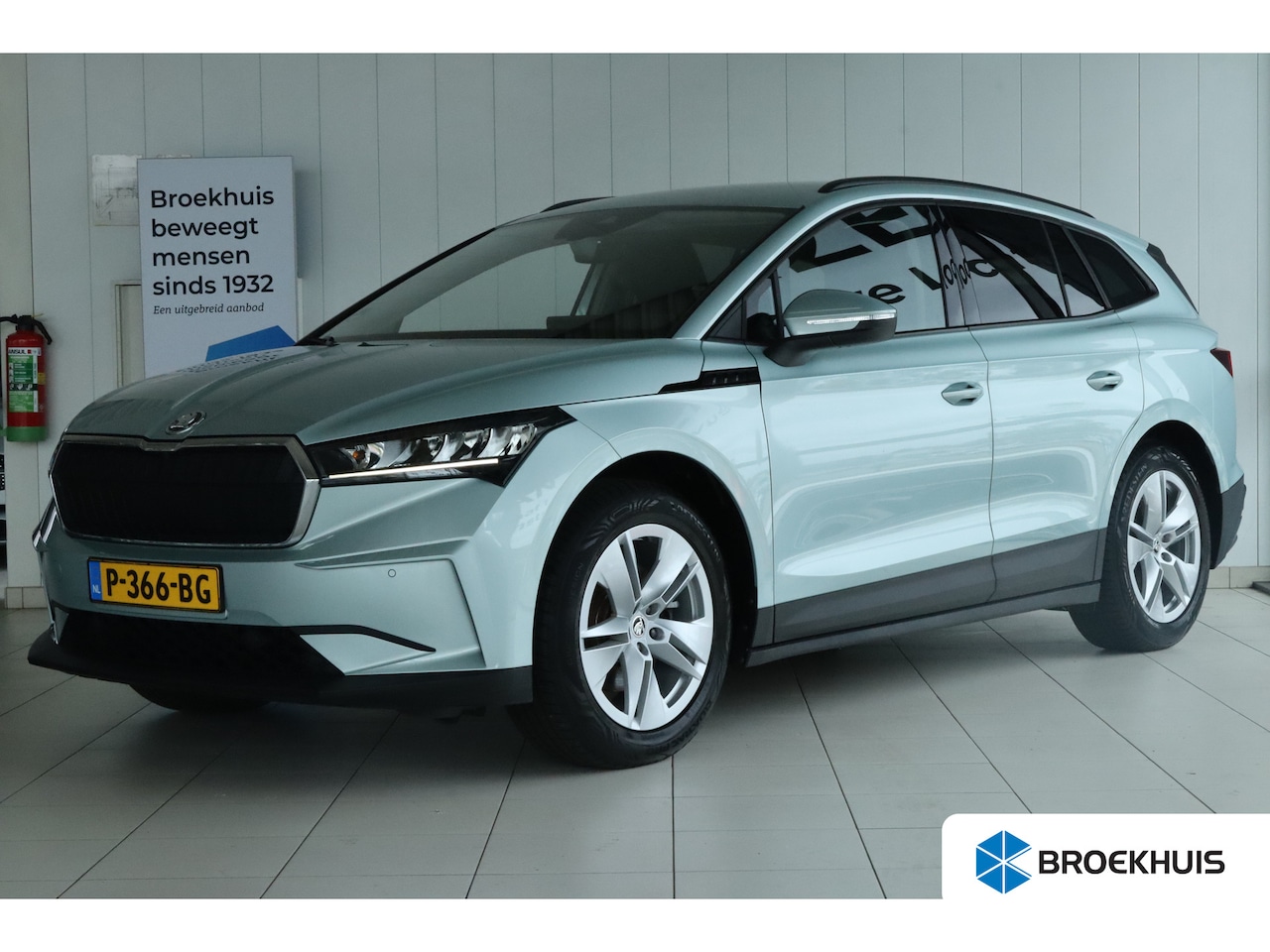 Skoda Enyaq iV - 60 | Adapt. Cruise | Trekhaak | Stoelverwarming | Camera | Navi | Carplay | Elektr. klep | - AutoWereld.nl