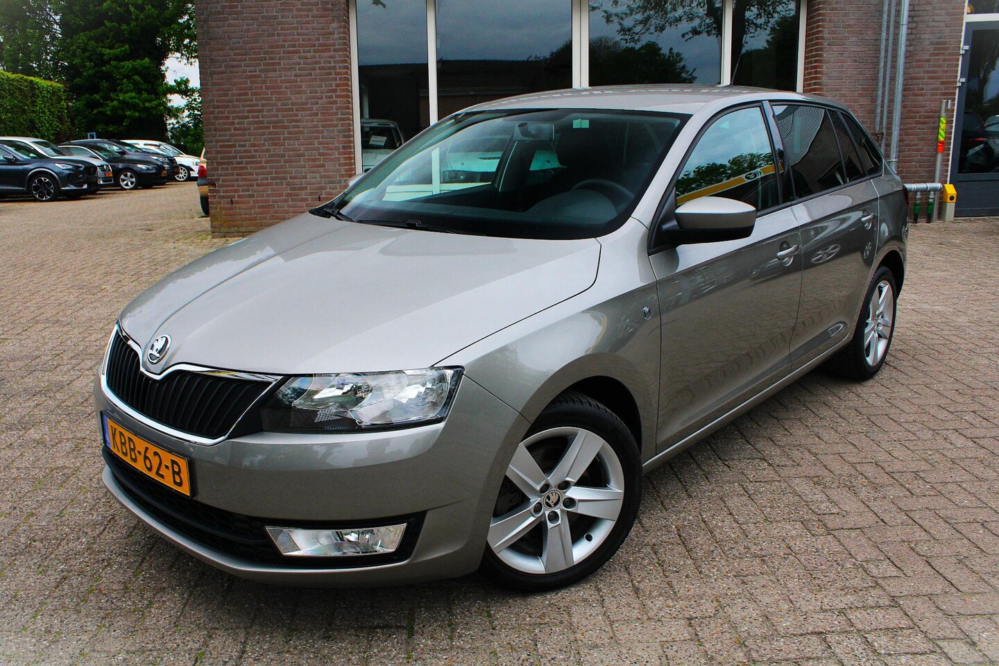 Skoda Rapid Spaceback - 1.2 TSI Parkeersens. A, Stoelverwarming, Airco, Cruise control, Elektrische ramen, Leder, - AutoWereld.nl