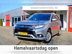 Mitsubishi Outlander - 2.4 PHEV Pure AWD Aut. Leder-Alcantara|Clima|Cam|LMV