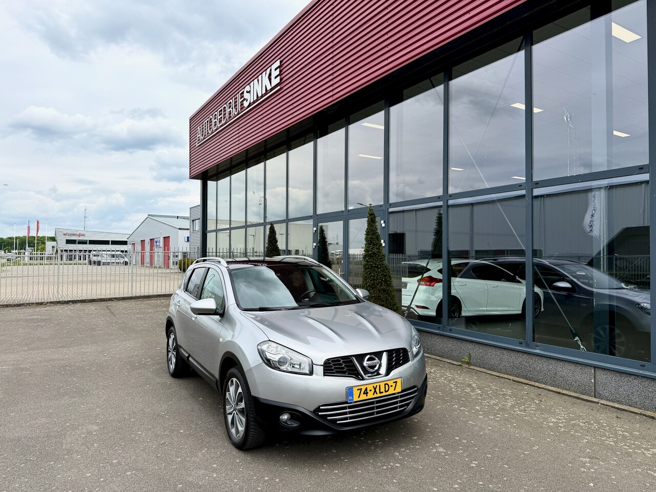 Nissan Qashqai - 1.6 Connect Edition NAVI ECC CRUISE - AutoWereld.nl