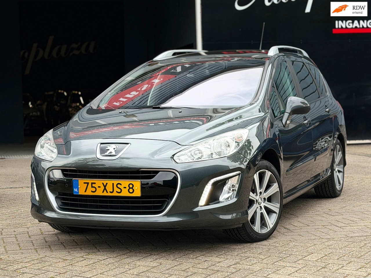 Peugeot 308 SW - 1.6 THP Allure 7p NAVI/PANO/ISOFIX/6-BAK | KEURIGE AUTO ! - AutoWereld.nl