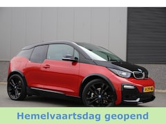 BMW i3 - S 184pk Executive 120Ah 42 kWh*Melbourne Red*Adaptive/W-pomp/Camera/3-fase/20"