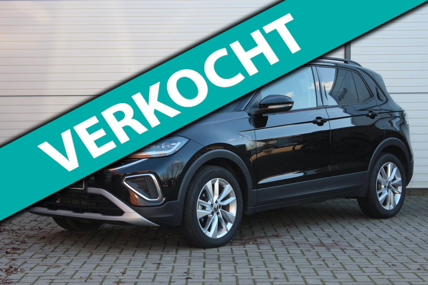 Volkswagen T-Cross - 1.0 TSI Life Edition IQ-Light/Winterpakket/AppleCarPlay - AutoWereld.nl