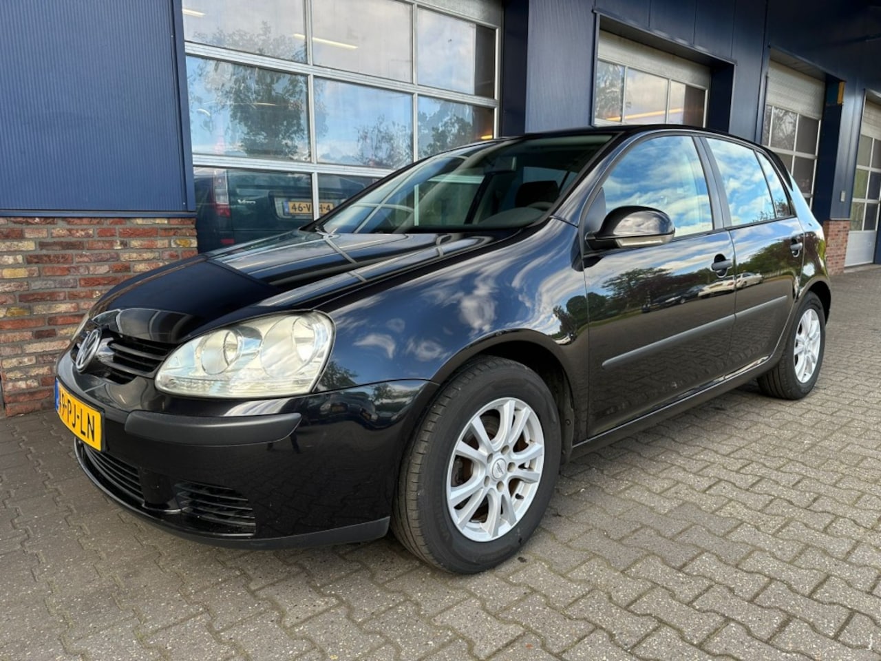 Volkswagen Golf - 1.6 FSI Comfortline 1.6 FSI COMFORTLINE, NAP, Cruise controle, Airco, ALL IN prijs! - AutoWereld.nl