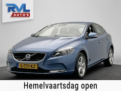 Volvo V40 - 2.0 D2 Trekhaak Navigatie Cruise Climate-control Lichtmetaal