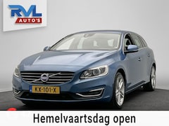 Volvo V60 - 1.5 T2 Summum | Origineel NL | Memory | Trekhaak | Camera | kantel/dak | Leder | Stoelverw