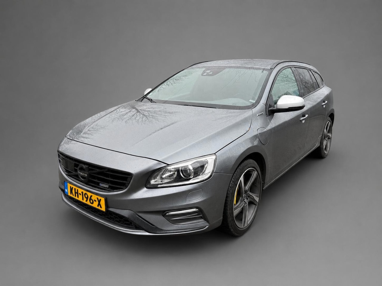 Volvo V60 - 2.4 D5 R-Design Twin Engine Special Edition - AutoWereld.nl