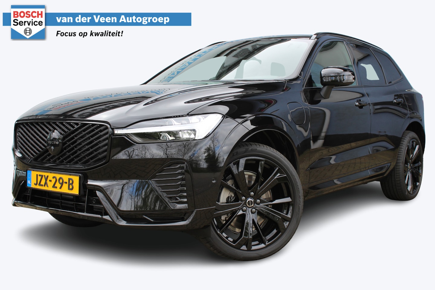 Volvo XC60 - 2.0 T6 Plug-in hybrid AWD Ultra Black Edition | 2 jaar fabrieks garantie | NIEUW! | Massag - AutoWereld.nl