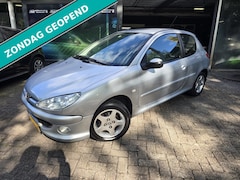 Peugeot 206 - 1.4 Air-line 3 | 1E EIGENAAR | NIEUWE APK | AIRCO | LMV |