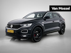Volkswagen T-Roc - 1.5 TSI Sport Business R | 150 PK | Automaat | Black Style | Stoelverwarming | Navigatie |