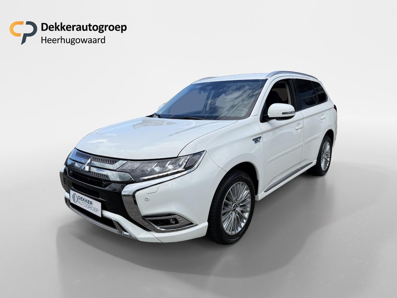 Mitsubishi Outlander - 2.4 PHEV Pure 2.4 PHEV Pure+ - AutoWereld.nl