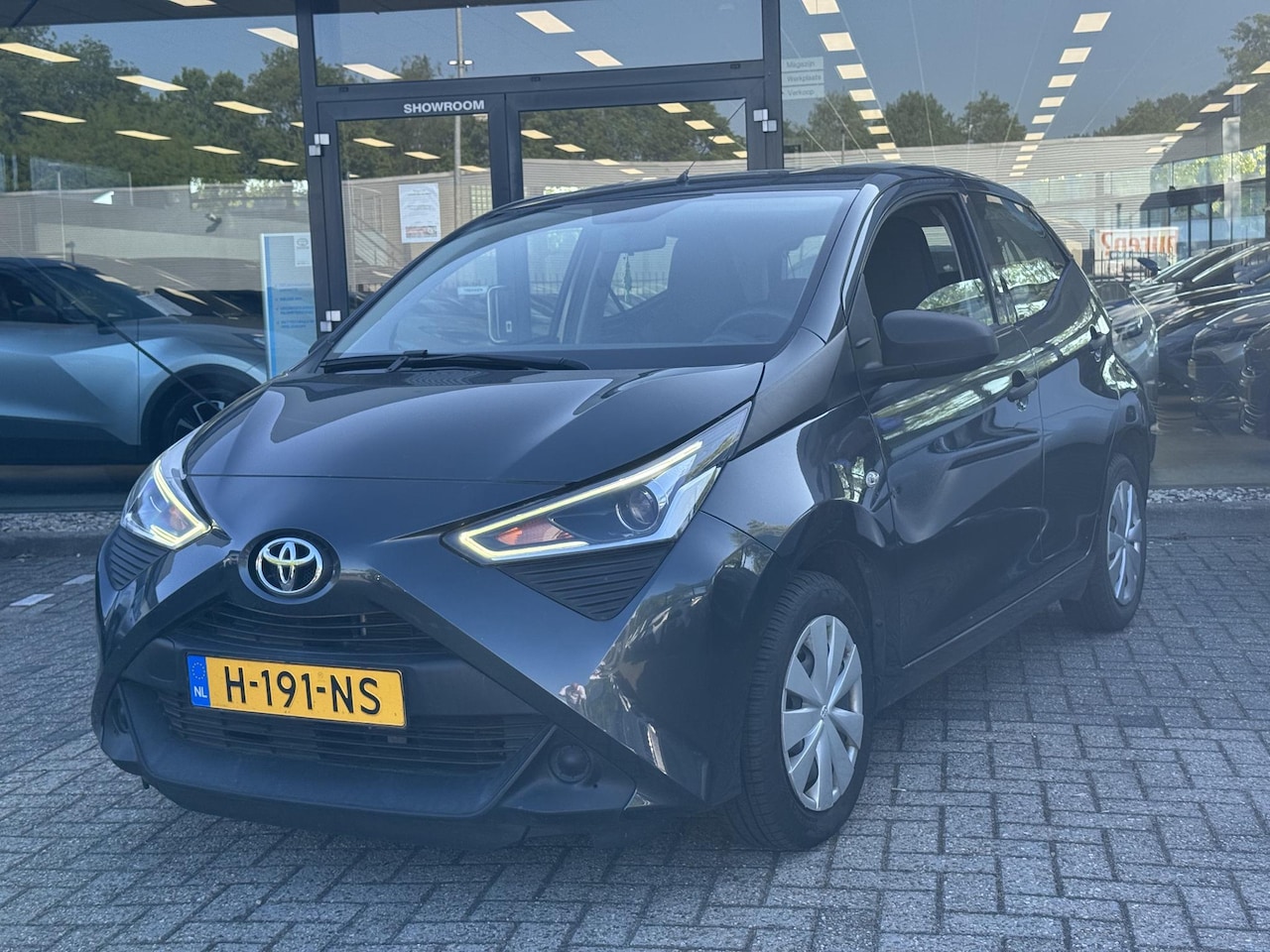 Toyota Aygo - 1.0 VVT-i x-fun 1e EIGENAAR NL-AUTO AIRCO CENTRALE VERGRENDELING - AutoWereld.nl