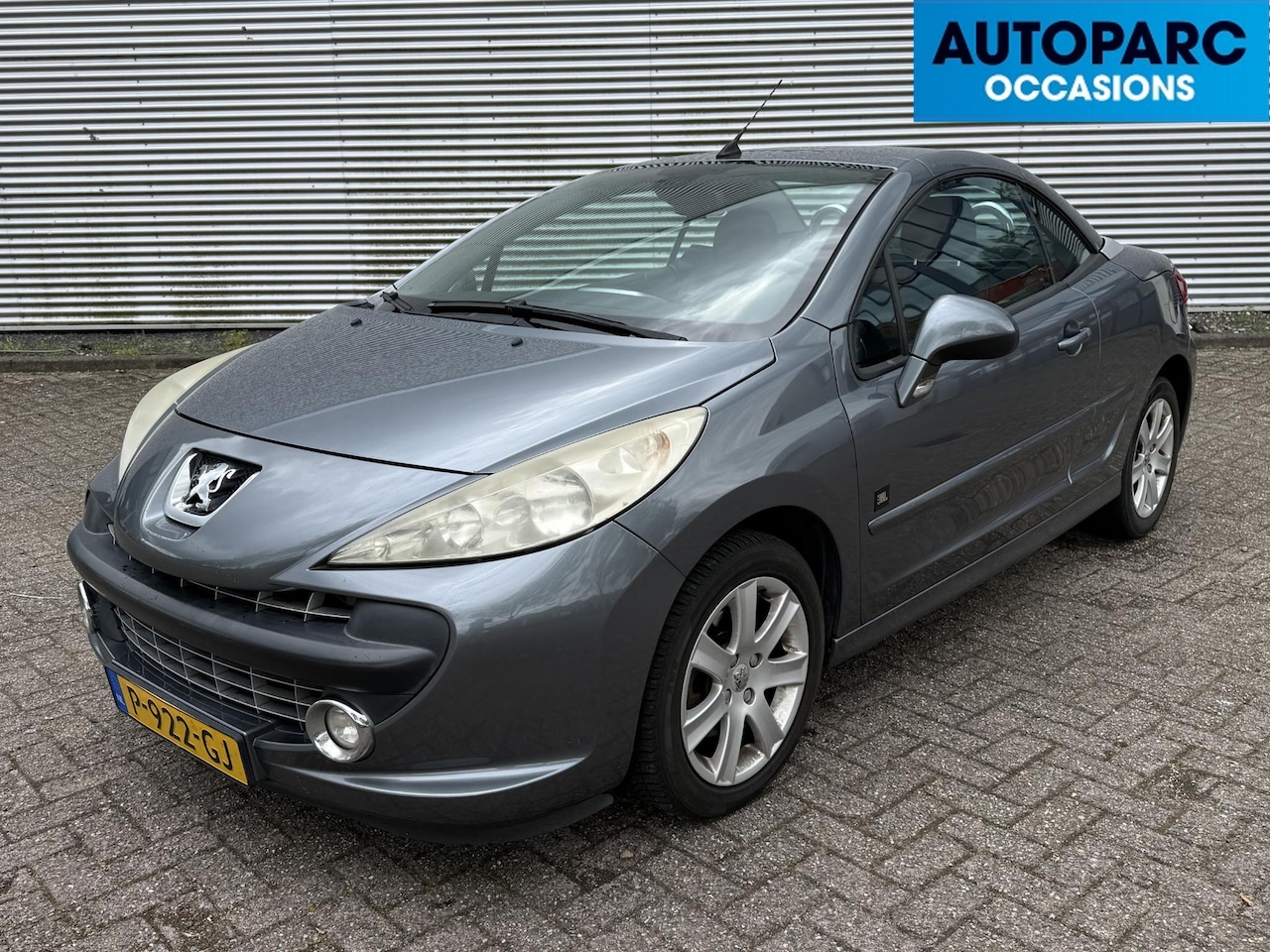 Peugeot 207 CC - 1.6 VTi 1.6 VTi , AIRCO, ELECTR. DAK, SLECHTS 94.970 KM, SPORTVELGEN, BOEKJES AANWEZIG, INRUIL MOG - AutoWereld.nl