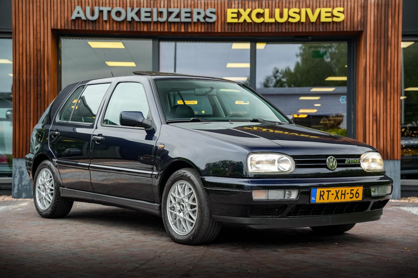 Volkswagen Golf - 2.8 VR6 Schuifdak Stoelverw. Leer Airco UNIEK - AutoWereld.nl
