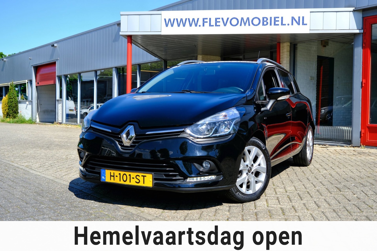 Renault Clio Estate - 0.9 TCe Limited Navi|Airco|DAB|LMV - AutoWereld.nl