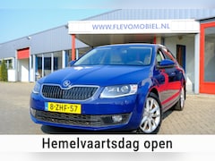 Skoda Octavia - 1.4 TSI Greentech Elegance Businessline Aut. Navi|Leder-Alcantara|Clima|Stoelverw|Xenon