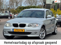 BMW 1-serie - 118i | NW Distributtieketting | Stoelverwarming | Climate control | Parkeersensoren | Xeno