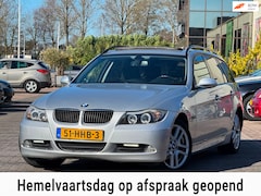BMW 3-serie Touring - 320i High Executive | APK 01-02-2027 | Panoramadak | Parkeersensoren | Elektrische spiegel