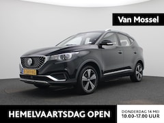 MG ZS - EV Luxury 45 kWh | Carplay | Stoelverwarming | Panoramadak schuif & kantel | Adaptive crui