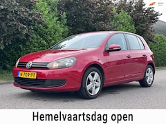 Volkswagen Golf - 1.2 TSI Highline BlueMotion 5DR*Clima*Dealer onderhouden*LM velgen*Parkeersensoren